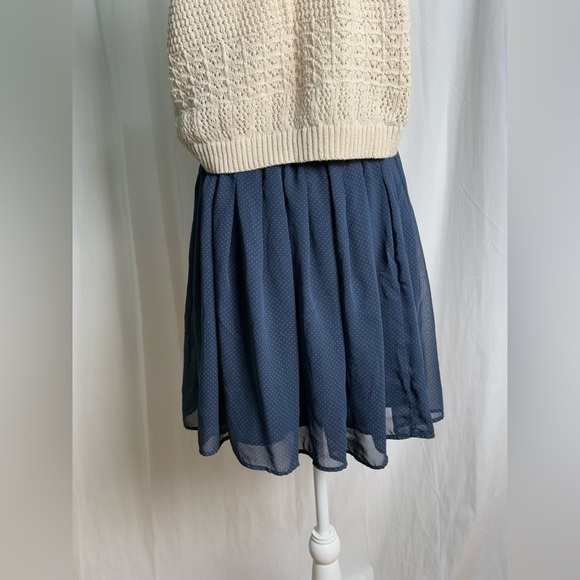 Uniqlo chiffon mini skirts. Size S - Picture 4 of 6